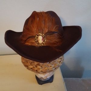 VINTAGE COWBOY HAT BROWN W/CAMEO BROOCH